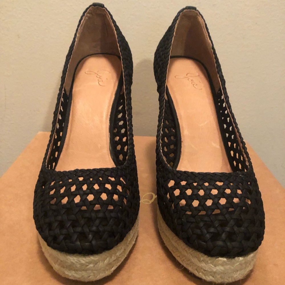 NWT in box beautiful Joie black crochet wedge espadrilles